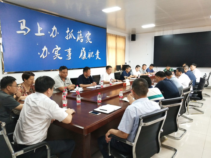 縣委常委、縣委辦公室主任孟亞松到野崗鎮(zhèn)組織開展脫貧攻堅幫扶單位一把手責