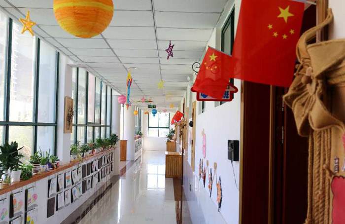 民東新區(qū)實驗幼兒園開展“慶祝國慶節(jié)”活動