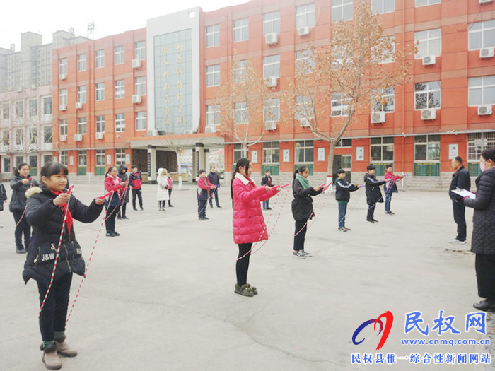 民權(quán)縣實驗小學(xué)舉行跳繩比賽活動 民權(quán)縣實驗小學(xué)舉行跳繩比賽活動