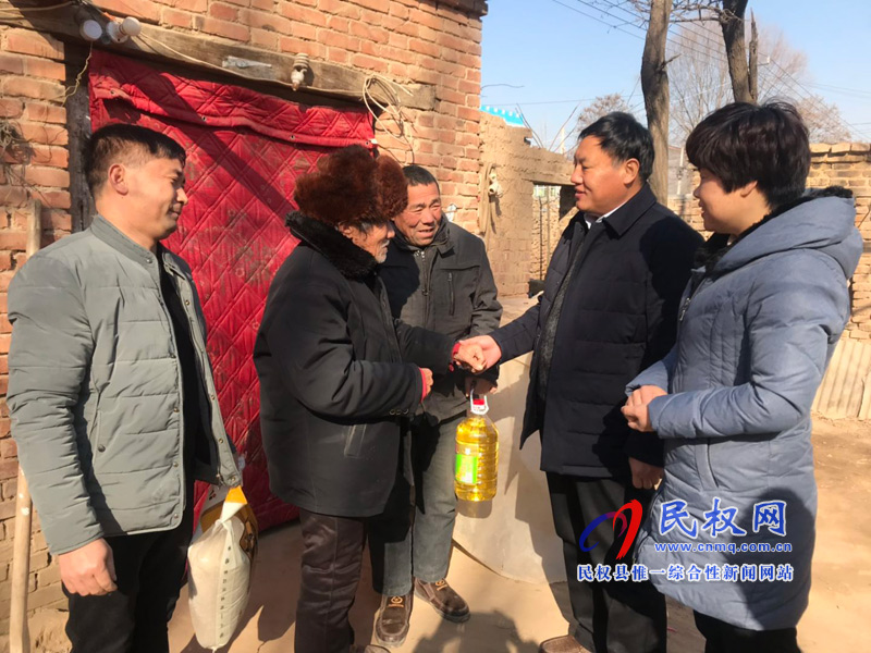 縣農(nóng)牧局組織開展節(jié)前慰問貧困戶活動 縣農(nóng)牧局組織開展節(jié)前慰問貧困戶活動