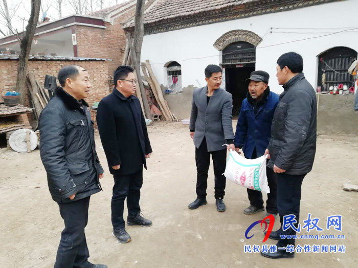 公路局:走訪慰問(wèn)道德模范  點(diǎn)滴真情溫暖人心 公路局:走訪慰問(wèn)道德模范  點(diǎn)滴真情溫暖人心