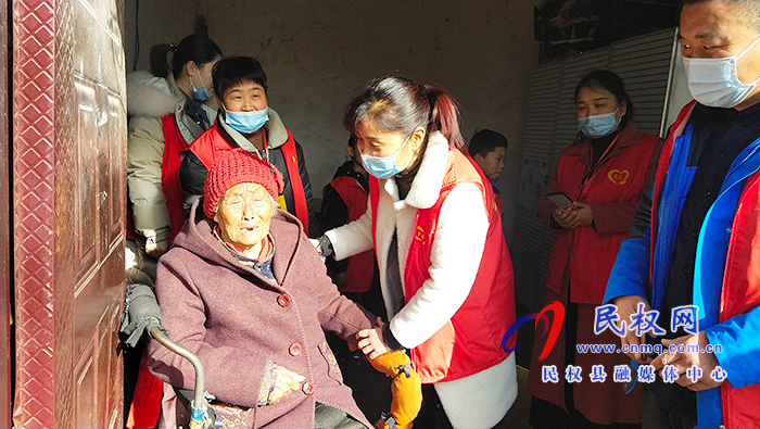 民權(quán)縣公益聯(lián)盟：舉行“捐岀一份愛心 奉獻(xiàn)一片真情”慰問活動(dòng)