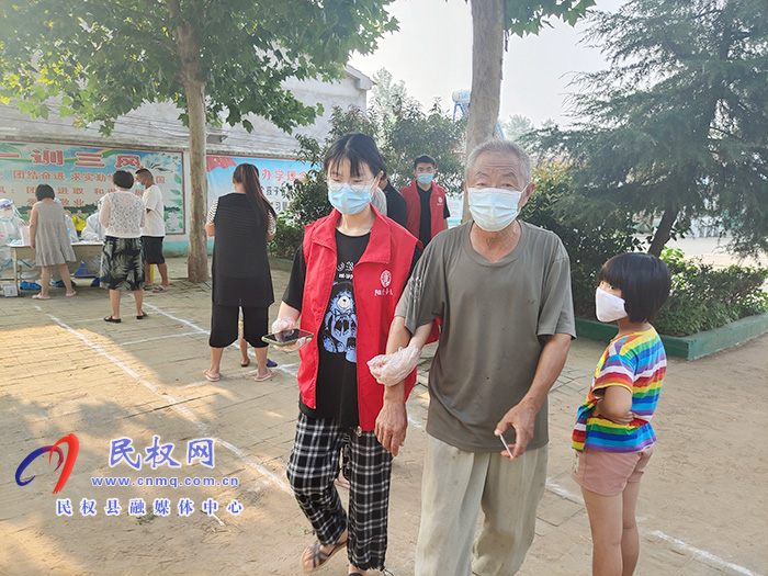 雙塔鎮(zhèn)大學(xué)生志愿者在行動: 疫情防控守初心 志愿先鋒顯擔(dān)當(dāng) 雙塔鎮(zhèn)大學(xué)生志愿者在行動: 疫情防控守初心 志愿先鋒顯擔(dān)當(dāng)