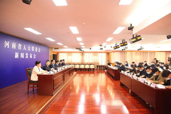 省人大常委會(huì)舉行關(guān)于促進(jìn)黃河流域生態(tài)保護(hù)和高質(zhì)量發(fā)展的決定新聞發(fā)布會(huì) 省人大常委會(huì)舉行關(guān)于促進(jìn)黃河流域生態(tài)保護(hù)和高質(zhì)量發(fā)展的決定新聞發(fā)布會(huì)