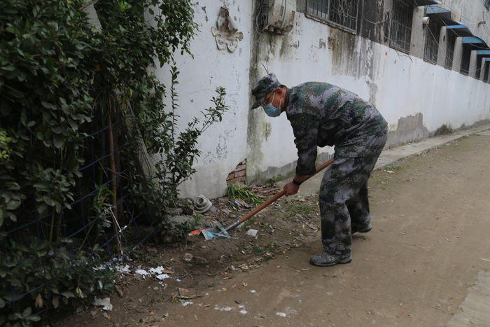 縣人武部積極參與全國文明城市創(chuàng)建 縣人武部積極參與全國文明城市創(chuàng)建