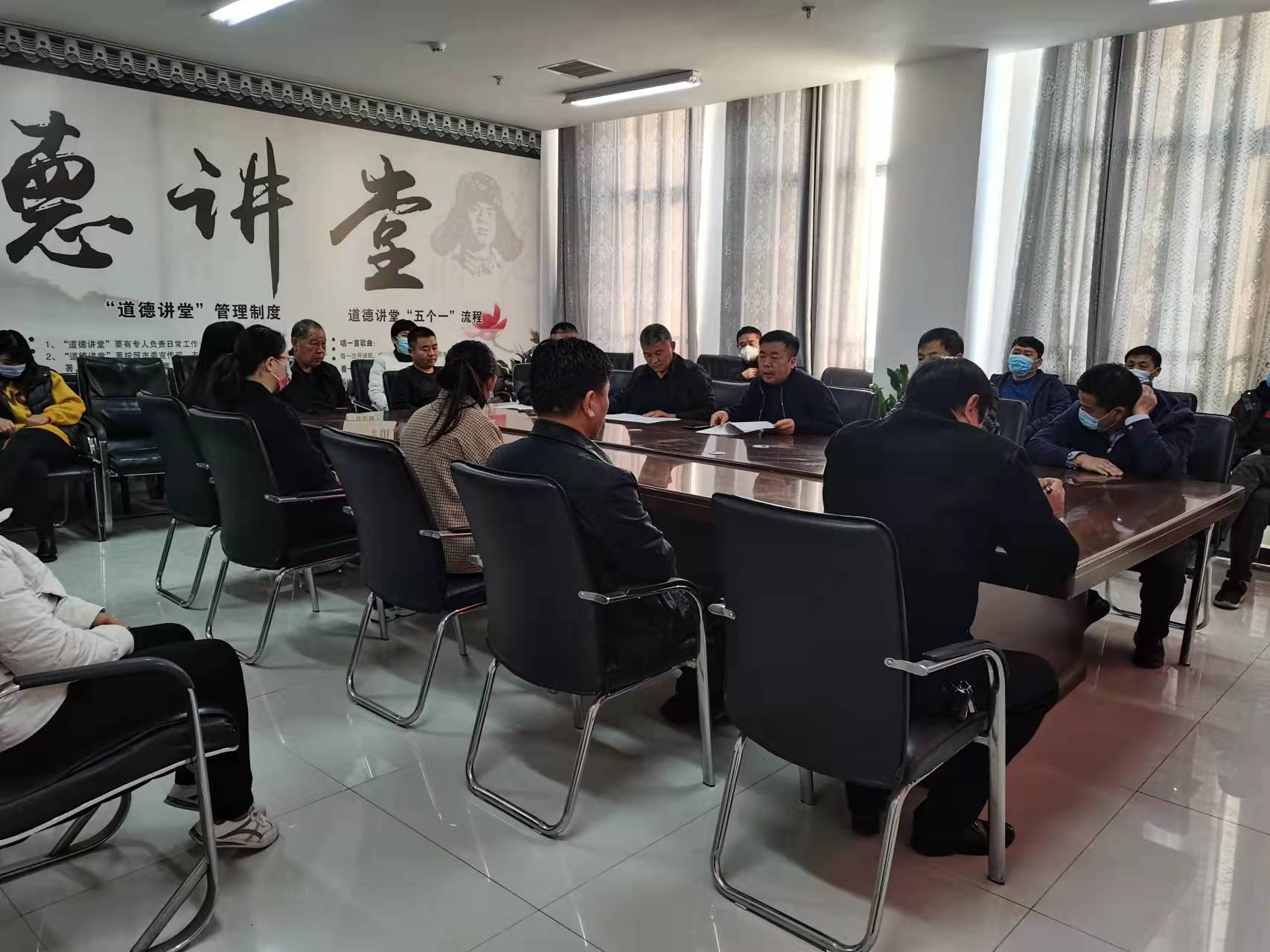 林業(yè)發(fā)展服務(wù)中心集中學(xué)習(xí)黨的十九屆六中全會(huì)精神 林業(yè)發(fā)展服務(wù)中心集中學(xué)習(xí)黨的十九屆六中全會(huì)精神