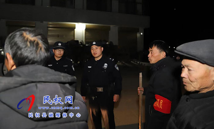 開展夜間巡邏 守護(hù)群眾安全 開展夜間巡邏 守護(hù)群眾安全