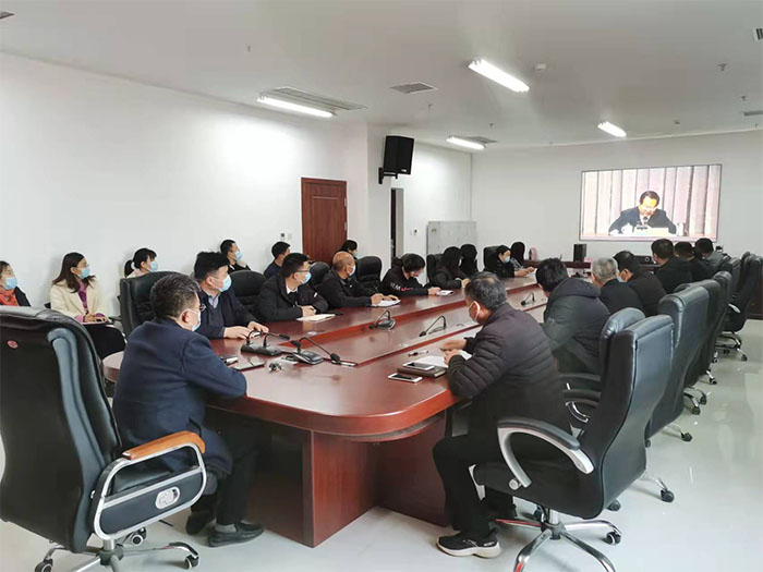 縣畜牧發(fā)展服務(wù)中心收聽收看黨的十九屆六中全會(huì)精神中央宣講團(tuán)宣講視頻 縣畜牧發(fā)展服務(wù)中心收聽收看黨的十九屆六中全會(huì)精神中央宣講團(tuán)宣講視頻