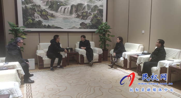 縣領導張團結、王靜嫻會見來民客商