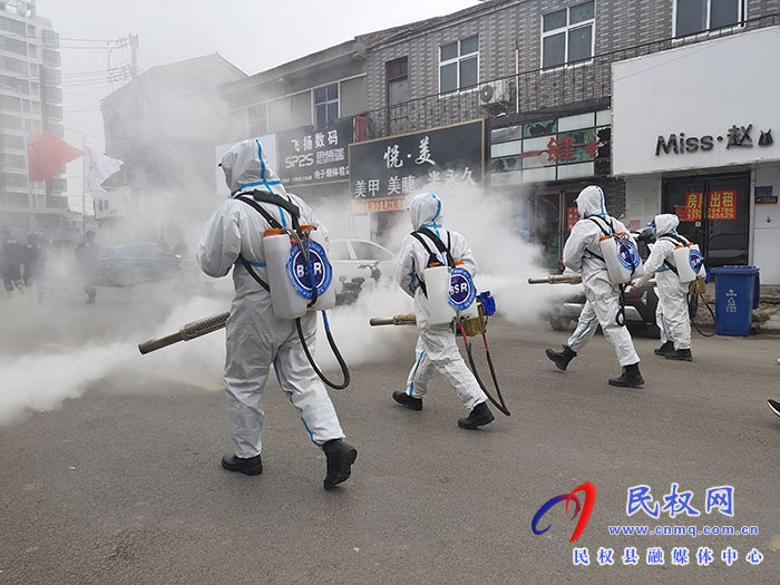 民權(quán)縣工商聯(lián)組織愛(ài)心企業(yè)慰問(wèn)縣藍(lán)天救援隊(duì) 民權(quán)縣工商聯(lián)組織愛(ài)心企業(yè)慰問(wèn)縣藍(lán)天救援隊(duì)