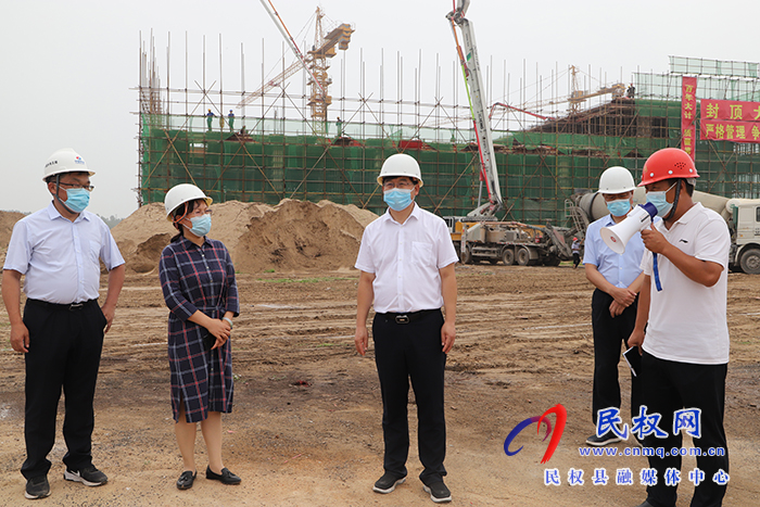 縣委書記張團(tuán)結(jié)調(diào)研城建重點(diǎn)項(xiàng)目建設(shè)情況 縣委書記張團(tuán)結(jié)調(diào)研城建重點(diǎn)項(xiàng)目建設(shè)情況