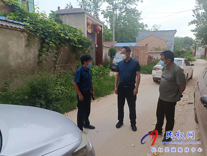 縣委常委、常務副縣長王景義到北關鎮(zhèn)移動方艙核酸檢測點查看樣本運送、收集、存儲和檢測情況