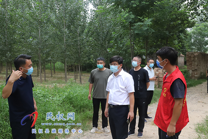 縣委書記張團結督導疫情防控工作