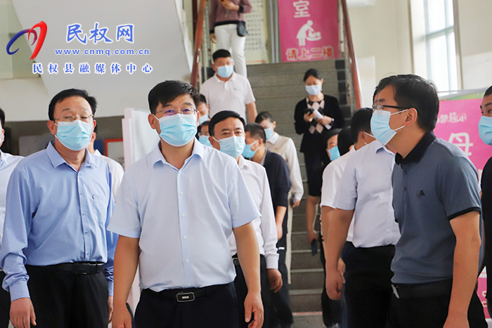 縣委書記張團(tuán)結(jié)調(diào)研我縣全國文明城市創(chuàng)建工作