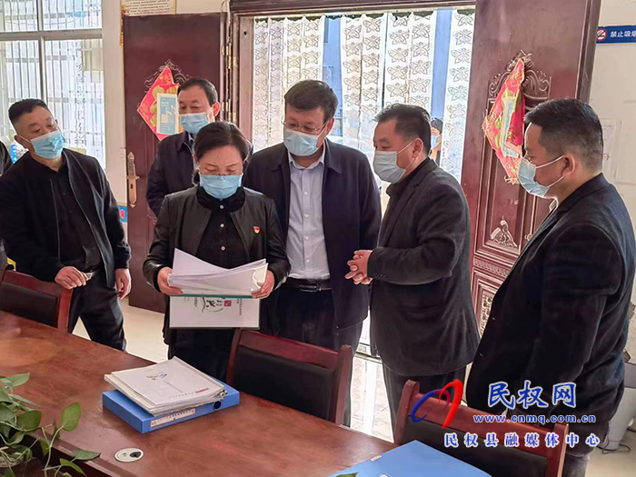 縣委副書記、縣長王靜嫻調(diào)研督導(dǎo)鞏固拓展脫貧攻堅成果、農(nóng)村人居環(huán)境整治、戶廁問題排查整改和疫情防控等工作