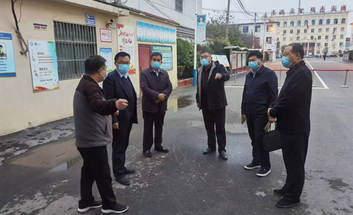 縣委常委、宣傳部長、副縣長畢道喜督導(dǎo)校園疫情防控工作