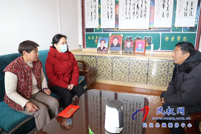 縣委副書記、縣長(zhǎng)王靜嫻走訪慰問幫扶聯(lián)系戶