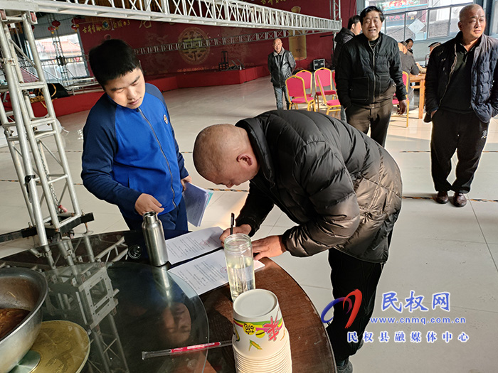 龍?zhí)伶?zhèn):開(kāi)展聯(lián)合安全檢查 全力護(hù)航龍?zhí)涟踩? title=