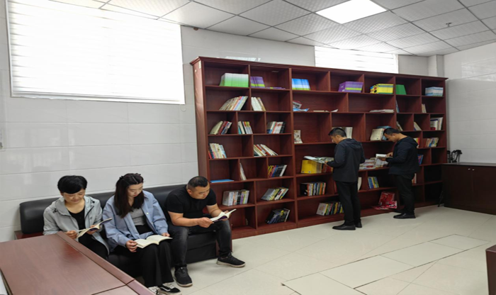 民權縣殘聯(lián)開展“最美人間四‘閱’天”世界讀書日活動 民權縣殘聯(lián)開展“最美人間四‘閱’天”世界讀書日活動