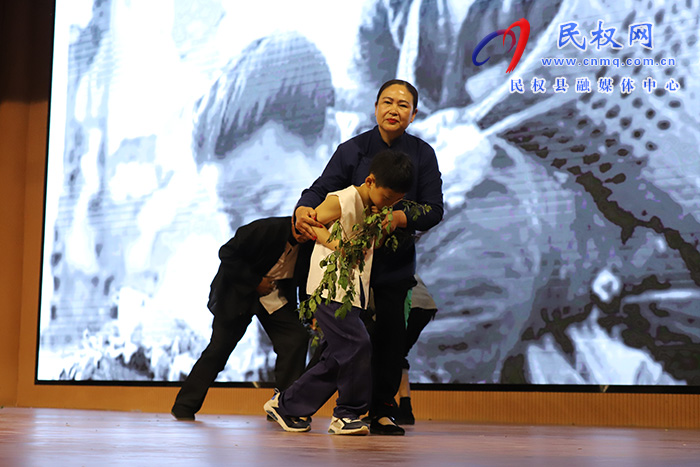 民權(quán)縣慶祝“五一”勞動(dòng)節(jié)“五四”青年節(jié)職工文藝匯演舉行