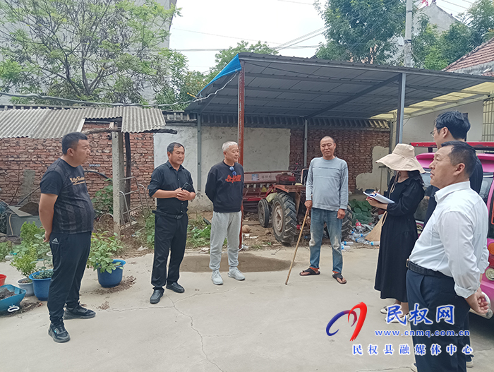 民權(quán)縣花園鄉(xiāng):“三夏”幫扶隊  真情解民憂 民權(quán)縣花園鄉(xiāng):“三夏”幫扶隊  真情解民憂