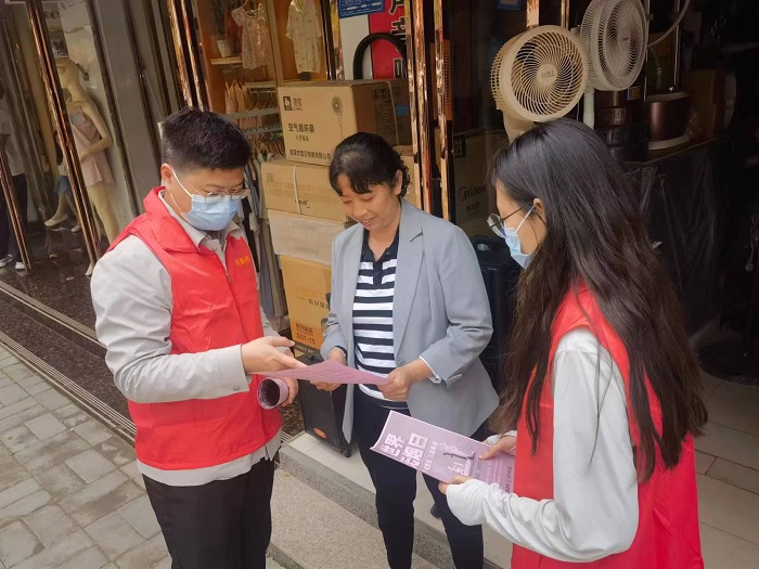 縣財政局組織開展“世界無煙日”志愿宣傳活動 縣財政局組織開展“世界無煙日”志愿宣傳活動