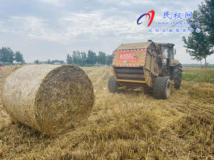 孫六鎮(zhèn):秸稈回收助力“三夏”安全生產(chǎn) 孫六鎮(zhèn):秸稈回收助力“三夏”安全生產(chǎn)