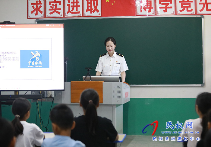海關國門生物安全科普課堂走進花園鄉(xiāng) 海關國門生物安全科普課堂走進花園鄉(xiāng)