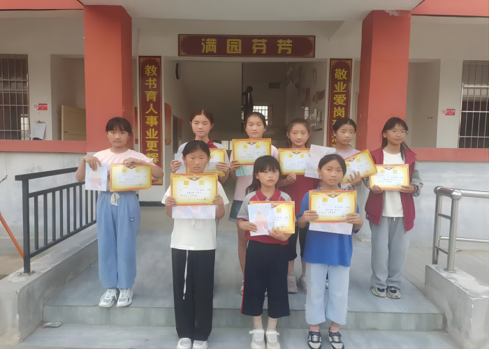 雙塔鎮(zhèn)中心小學(xué)舉行春季運動會 雙塔鎮(zhèn)中心小學(xué)舉行春季運動會