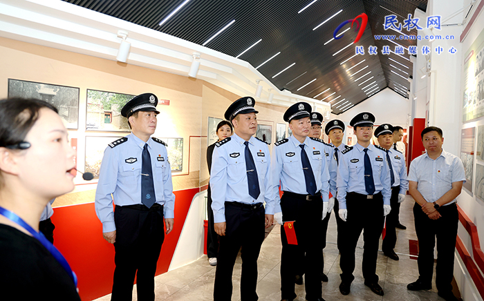 民權(quán)縣公安局:開展慶“七一”主題黨日系列活動(dòng) 民權(quán)縣公安局:開展慶“七一”主題黨日系列活動(dòng)