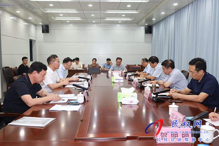 省民政廳原巡視員、省慈善聯(lián)合總會副會長董潁生到民調(diào)研“99公益日”活動籌備情況