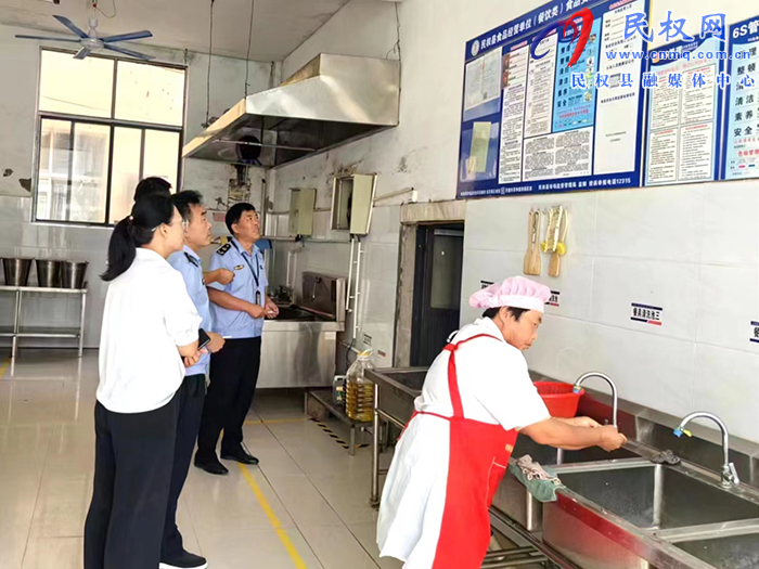 龍?zhí)伶?zhèn)：開展食品安全檢查，守護(hù)師生飲食安全