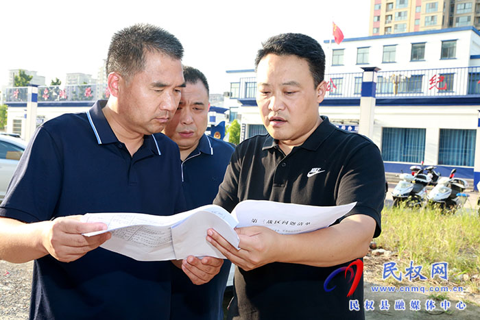 縣委常委、組織部長王義彬督導(dǎo)文明城創(chuàng)建工作