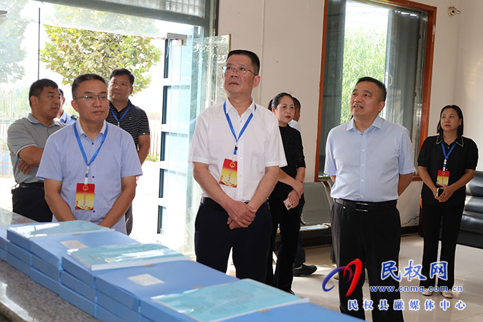 縣人大常委會檢查畜牧“兩法一條例”貫徹執(zhí)行情況 縣人大常委會檢查畜牧“兩法一條例”貫徹執(zhí)行情況