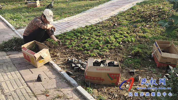 孫六鎮(zhèn)多措并舉做好秋季綠化養(yǎng)護(hù)工作 孫六鎮(zhèn)多措并舉做好秋季綠化養(yǎng)護(hù)工作