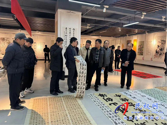 民權(quán)縣文聯(lián)邀請(qǐng)中書協(xié)會(huì)員、商丘市書法家協(xié)會(huì)副主席王文博老師點(diǎn)評(píng)書法作品