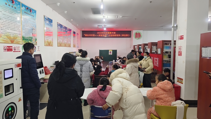 民權(quán)縣圖書館舉辦第五期“畫從書中來——閱繪悅美”公益繪畫培訓(xùn) 民權(quán)縣圖書館舉辦第五期“畫從書中來——閱繪悅美”公益繪畫培訓(xùn)