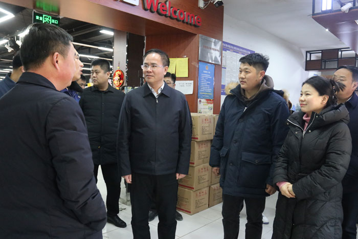 縣領導王景義、李衛(wèi)政調研消防安全工作