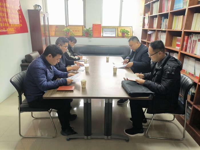 共青團(tuán)民權(quán)縣委召開(kāi)主題教育專題民主生活會(huì) 共青團(tuán)民權(quán)縣委召開(kāi)主題教育專題民主生活會(huì)