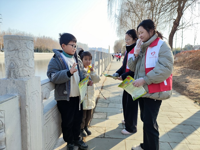 團(tuán)縣委組織開展“爭(zhēng)當(dāng)河小青 保障大河凈”志愿服務(wù)活動(dòng) 團(tuán)縣委組織開展“爭(zhēng)當(dāng)河小青 保障大河凈”志愿服務(wù)活動(dòng)