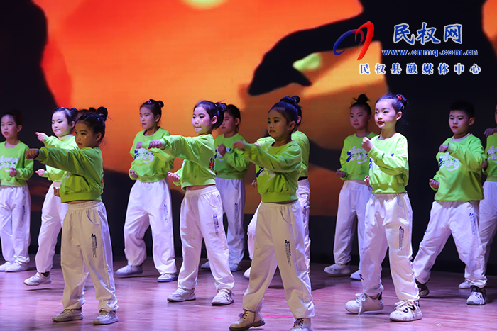 “歡喜迎新春 龍騰心飛揚”民族學校2024年迎新年聯(lián)歡會舉行 “歡喜迎新春 龍騰心飛揚”民族學校2024年迎新年聯(lián)歡會舉行