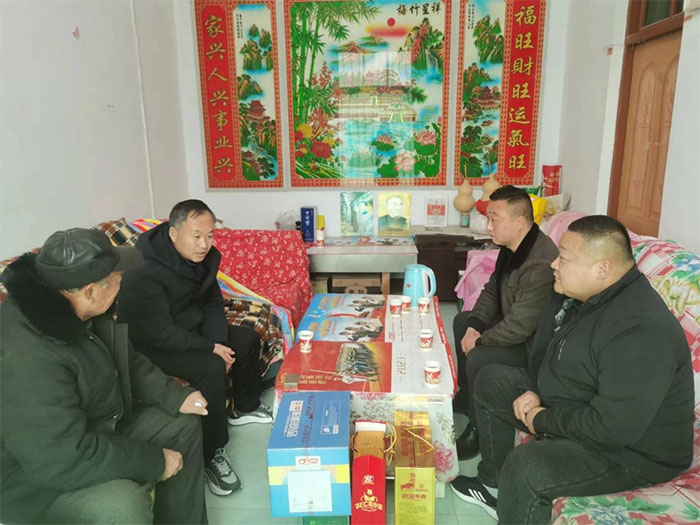 禮敬“身邊好人” 弘揚(yáng)榜樣力量 禮敬“身邊好人” 弘揚(yáng)榜樣力量