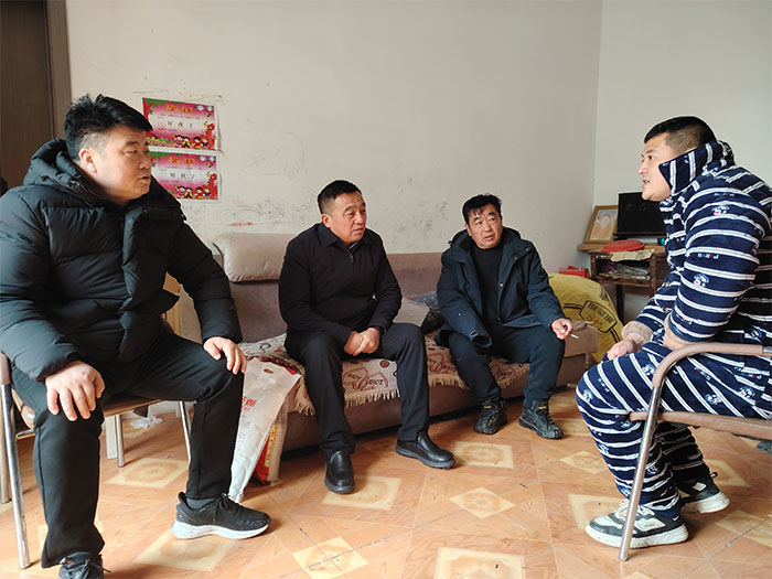 縣畜牧發(fā)展服務(wù)中心走訪慰問(wèn)脫貧群眾 縣畜牧發(fā)展服務(wù)中心走訪慰問(wèn)脫貧群眾
