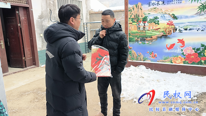 龍?zhí)伶?zhèn):緊繃交通安全弦 打造和諧幸福年 龍?zhí)伶?zhèn):緊繃交通安全弦 打造和諧幸福年