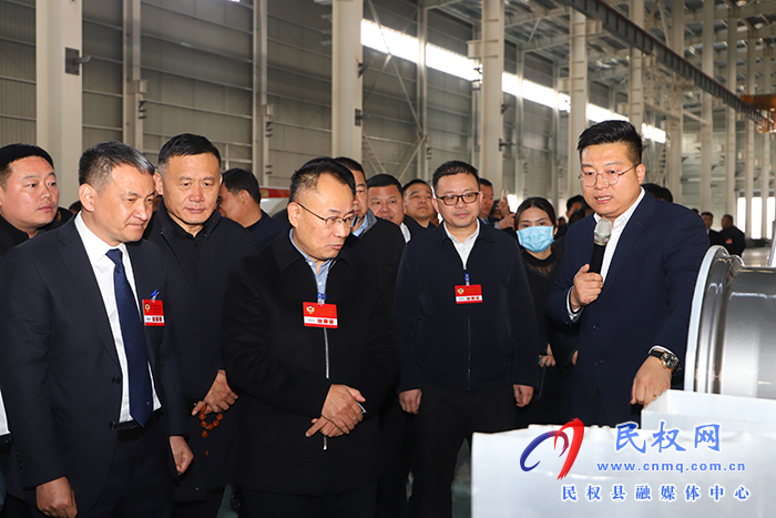 出席縣政協(xié)十一屆三次會(huì)議的政協(xié)委員集中視察重點(diǎn)項(xiàng)目 出席縣政協(xié)十一屆三次會(huì)議的政協(xié)委員集中視察重點(diǎn)項(xiàng)目