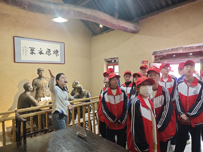 團(tuán)縣委組織開展2024年迎五四“探尋紅色足跡，傳承革命精神”紅色研學(xué)實(shí)踐活動(dòng)