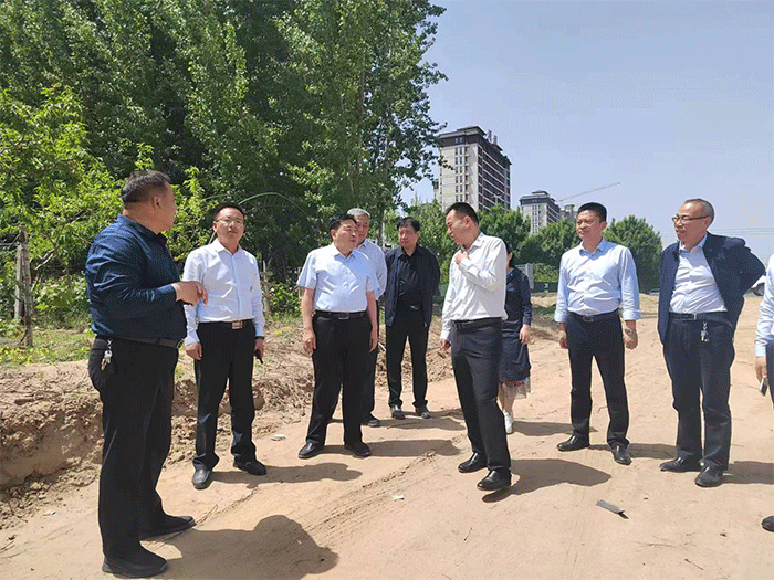 市公路事業(yè)發(fā)展中心黨委書記、主任馬登峰高度點贊我縣公路工作