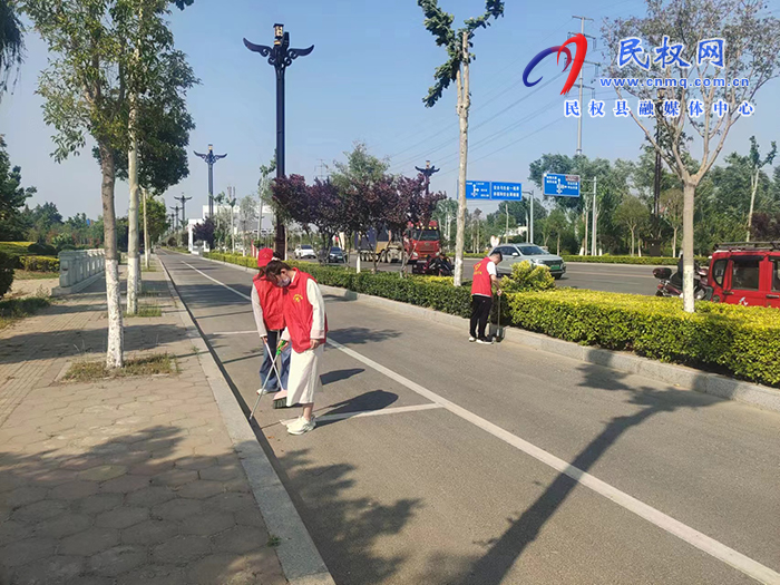 南華街道辦事處黨員干部 化身志愿者點亮“生態(tài)宜居星”  南華街道辦事處黨員干部 化身志愿者點亮“生態(tài)宜居星”