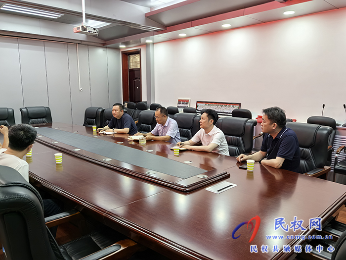縣政協(xié)主席周明河會見汕頭泰恩康醫(yī)用設(shè)備有限公司項目總經(jīng)理李廣鈿、廣州依妙實業(yè)有限公司項目運營總監(jiān)郭嘉龍