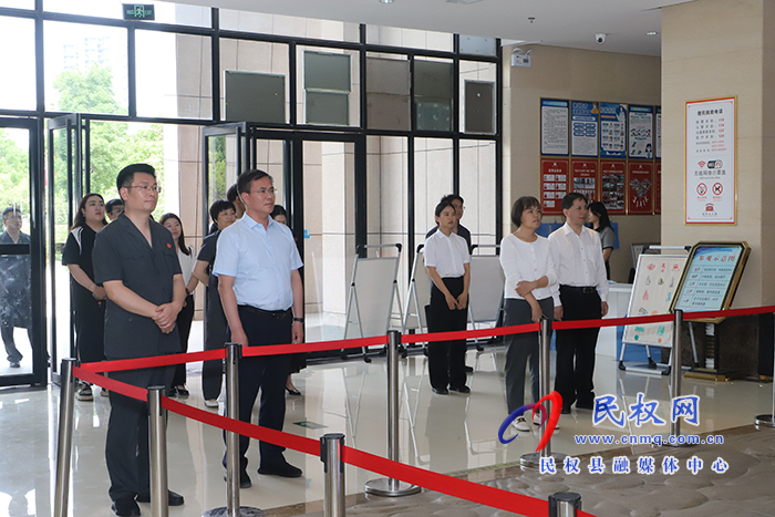 四級(jí)法院聯(lián)動(dòng)開(kāi)展“走近留守兒童、流動(dòng)兒童”法治宣傳活動(dòng)